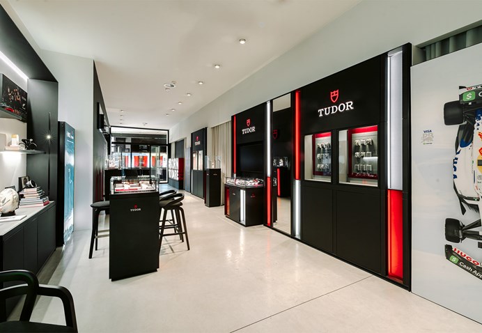 Tudor Summer Boutique